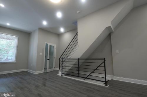 2525 Cumberland St, Philadelphia PA  19125-3100 exterior