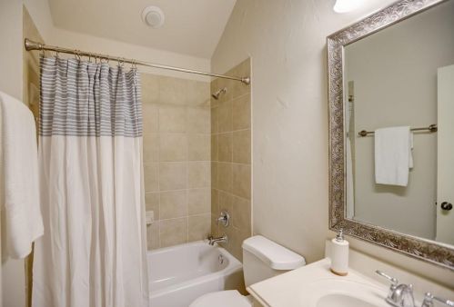 13409 Coleto Creek Trl, Austin TX 78732-2072 exterior