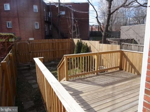 214 Emerson St, Washington DC  20011-4108 exterior