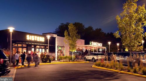 7623 Coddle Hbr Ln, Rockville MD 20854-3253 exterior