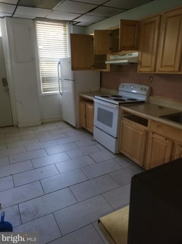 1323 Florida Ave, Washington, DC 20009-4807