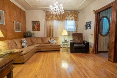 730 St, Union City NJ 07087-2427 exterior