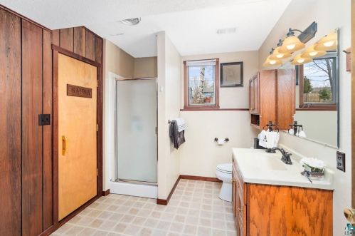 5117 Norwood St, Duluth MN 55804-1147 exterior