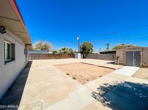 12007 36 St, Phoenix AZ 85028-1312 exterior