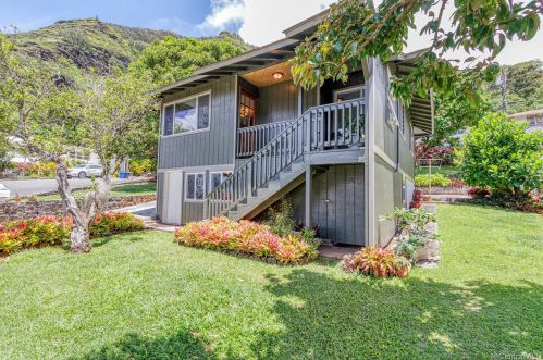 2424 Myrtle St, Honolulu HI 96816-3137 exterior