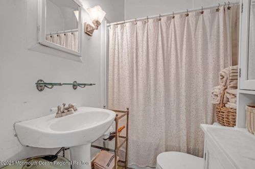 155 Lincoln Ave, Red Bank NJ 07704 exterior