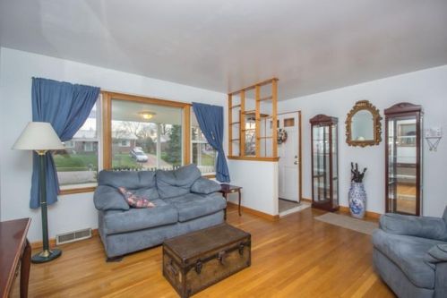 749 Kingston Rd, Lexington KY  40505-1852 exterior