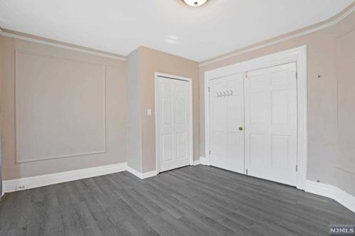 35 Hilliard Ave, Edgewater NJ 07020-1256 exterior