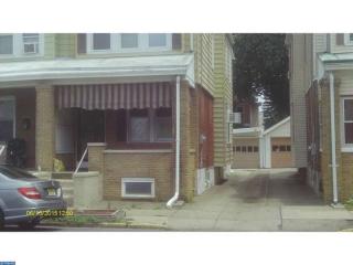 836 Chambers St, Trenton, NJ 08611-3704