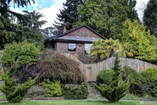 1216 Cambridge St, Seattle, WA 98106-2977
