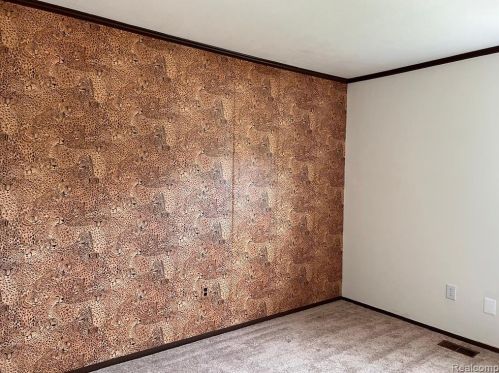 39623 Vlg Wood Ln, Novi MI 48375-4554 exterior