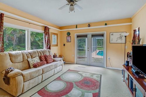 3230 27 Ave, Naples FL 34117-7141 exterior