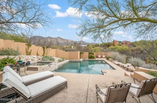 6421 Paseo Otono, Tucson AZ  85750-1208 exterior