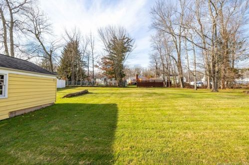 139 Howe Rd, New Britain CT  06053-1316 exterior