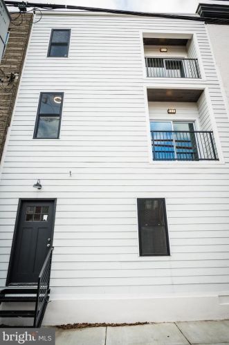 1500 Dickinson St, Philadelphia PA 19146-4757 exterior