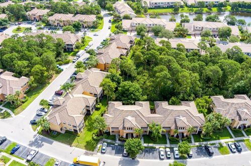 8365 Mulligan Cir, Fort Pierce FL  34986-3304 exterior