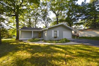 33322 Mill Rd, Volo, IL 60030-1962