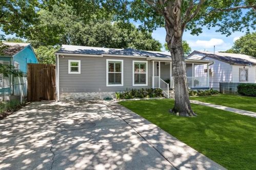 3215 Carlson Dr, Dallas TX  75235-7610 exterior