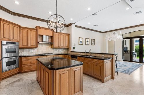 17894 Monte Vis Dr, Boca Raton FL 33496-1057 exterior