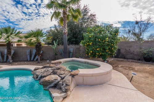 2675 Desert Bluffs Ct, Tucson AZ 85742-4468 exterior