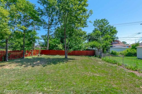 1403 2 Ave, Broadview IL 60153-2212 exterior