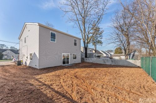 217 Loring Ave, Edison NJ  08817-3634 exterior