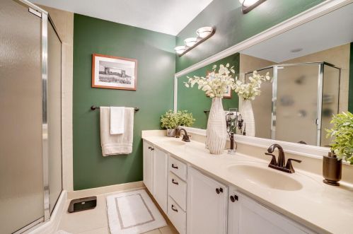 2766 Evergreen Cir, Boynton Beach FL 33426-8657 exterior