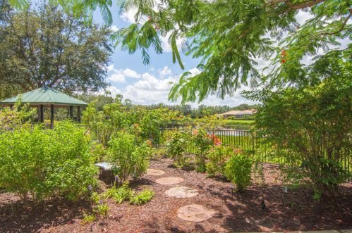 10317 Crosby Pl, Fort Pierce FL  34986-3055 exterior