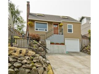 3831 33rd Ave, Seattle, WA 98199-1605