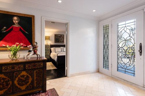 4646 Christopher Pl, Dallas TX  75204-1611 exterior