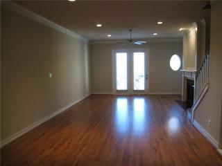 4224 Holland Ave, Dallas TX  75219-2833 exterior