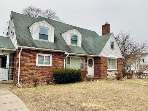 414 Woonasquatucket Ave, Providence, RI 02911-2431