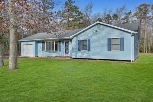 125 Serpentine Dr, Berkeley Township NJ  08721-3056 exterior