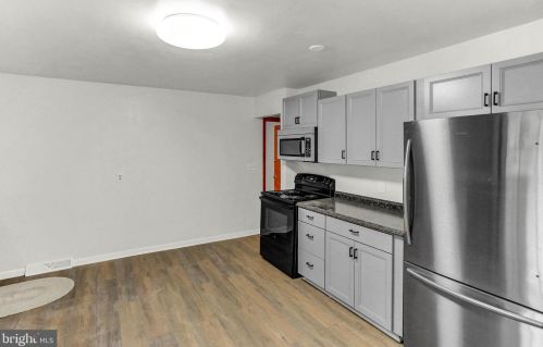 822 Broadway, Hanover PA  17331-2015 exterior