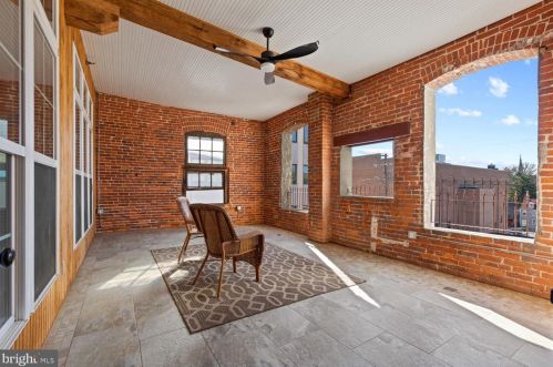 220 Prince St, Lancaster PA 17603-5878 exterior