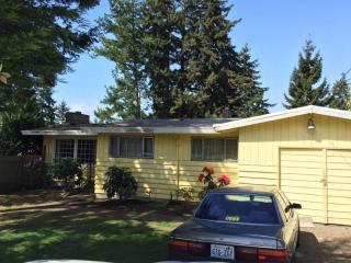 12725 6th Ave, Seattle WA  98177-4229 exterior