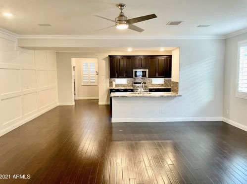 1724 Cottonwood Ln, Phoenix AZ  85045 exterior