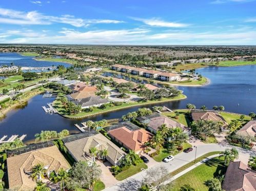 8737 Hideaway Harbor Ct, Naples FL 34120-4327 exterior