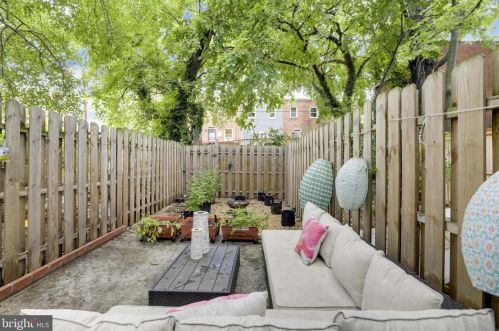 1530 Levis St, Washington DC 20002-2913 exterior