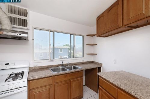 1350 Blake St, Berkeley CA 94703-1934 exterior