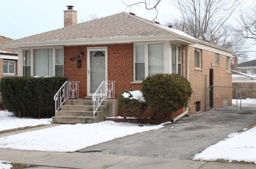 14241 University Ave, Dolton, IL 60419-1311