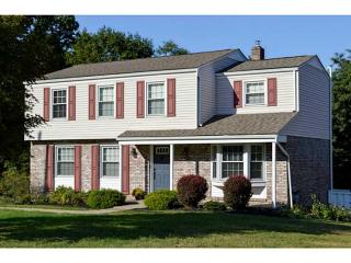 128 Dover Dr, Moon Twp, PA 15108-1077