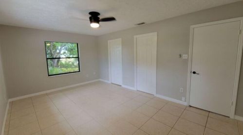 2442 Grand Dr, Fort Pierce FL  34952-6532 exterior