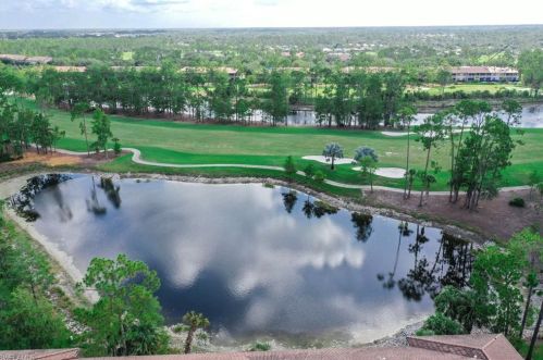 8241 Parkstone Pl, Naples FL 34120-0614 exterior