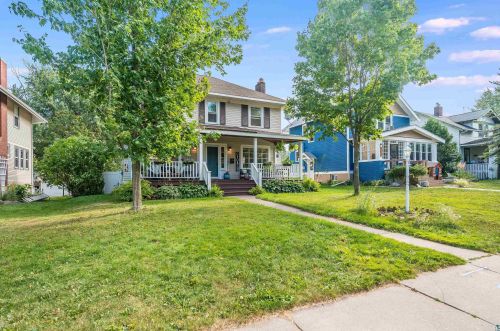 4320 Robinson St, Duluth, MN 55804-2114