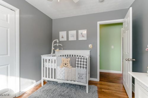 1564 Hansen St, Meskegon MI 49445-1238 exterior