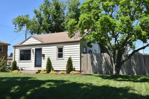 7544 Nash St, Milwaukee WI  53216-1923 exterior