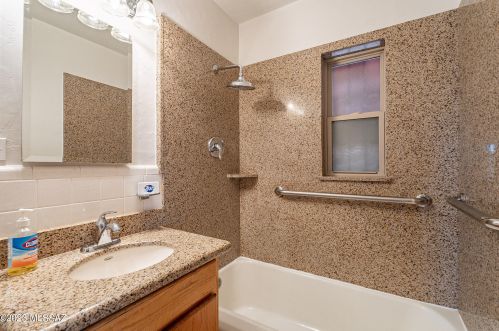 2419 23 St, Tucson AZ 85711-4916 exterior