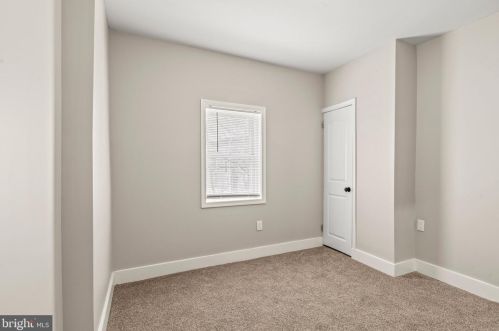 4039 6 St, Philadelphia PA 19140-2502 exterior