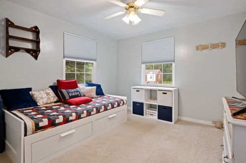 650 Malibran Dr, Pittsburgh PA 15237-5660 exterior